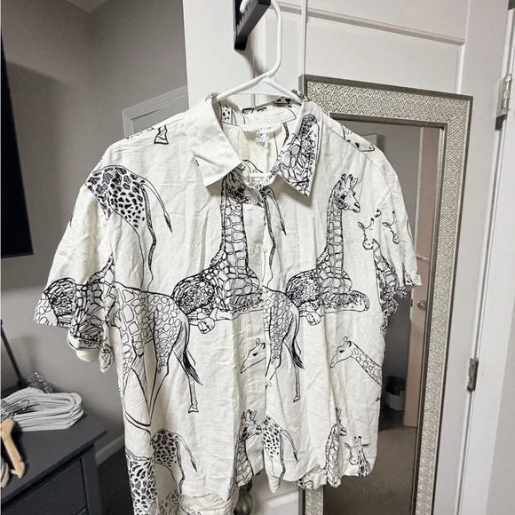 Black and White womens shirt - Picture 6 of 6